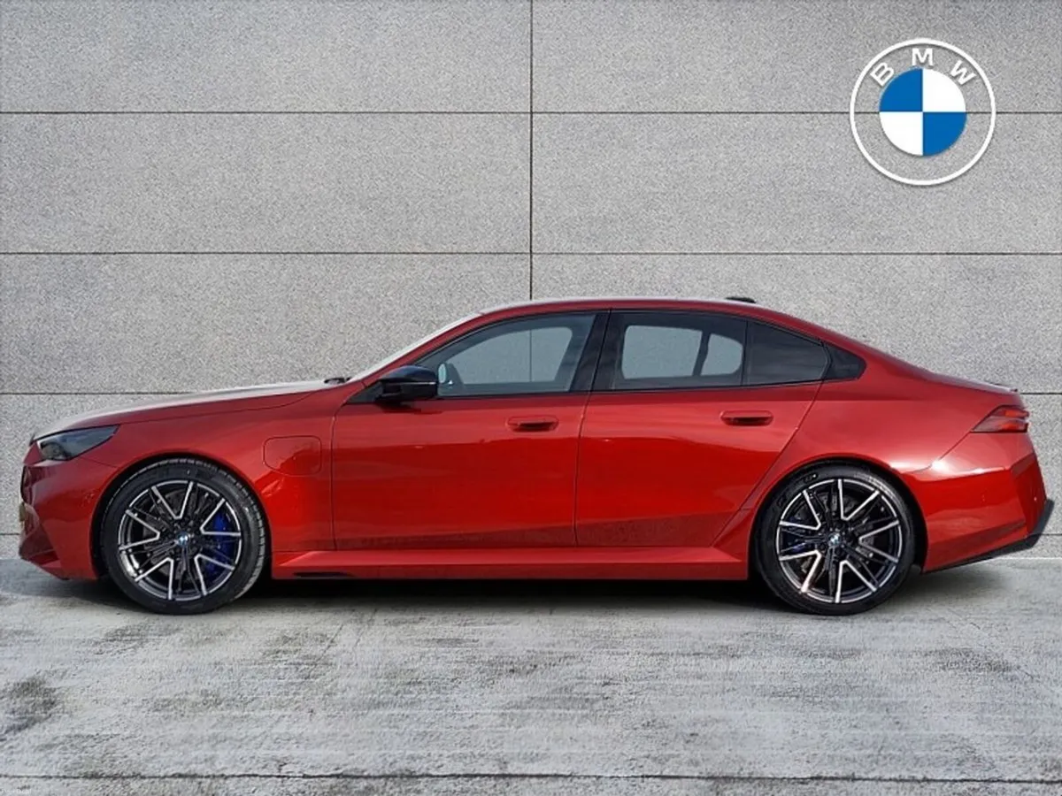 BMW M5 M5 Saloon - Image 3