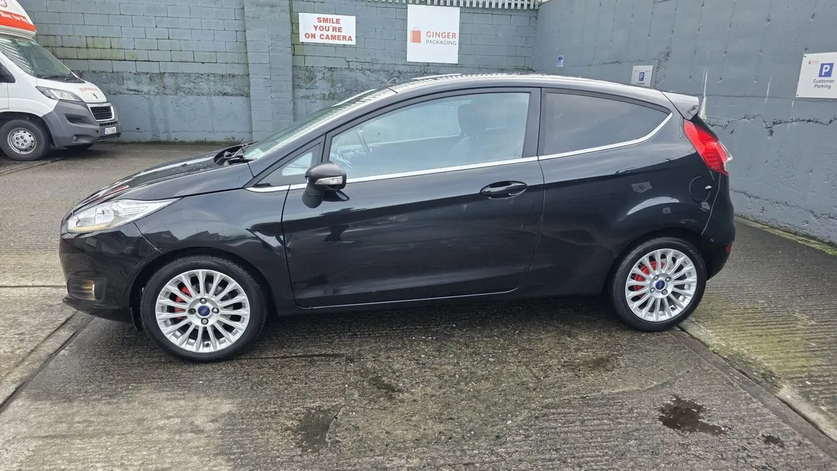 Ford Fiesta TITANIUM 1.0 - Image 3