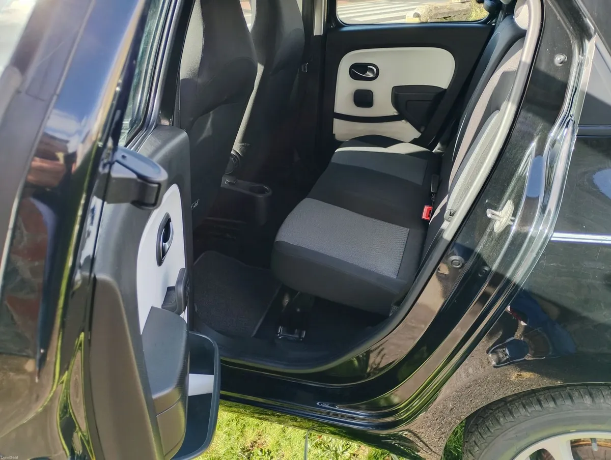 Renault Twingo 2015 - Image 4
