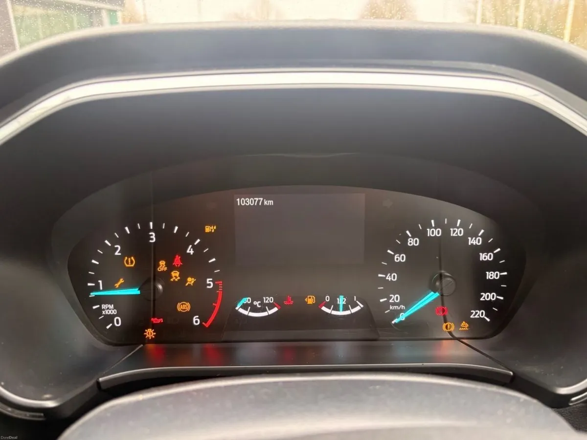 Ford Kuga 1.5 Diesel 120PS Titanium - Image 4