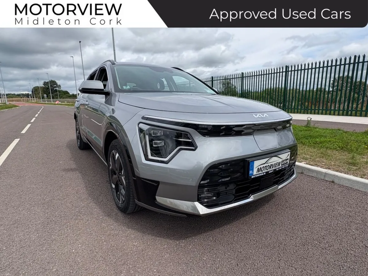 Kia e-Niro EV MY25, **7 year warranty** **showroom - Image 2