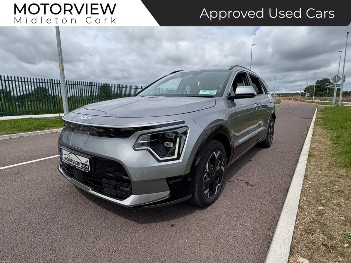 Kia e-Niro EV MY25, **7 year warranty** **showroom - Image 3