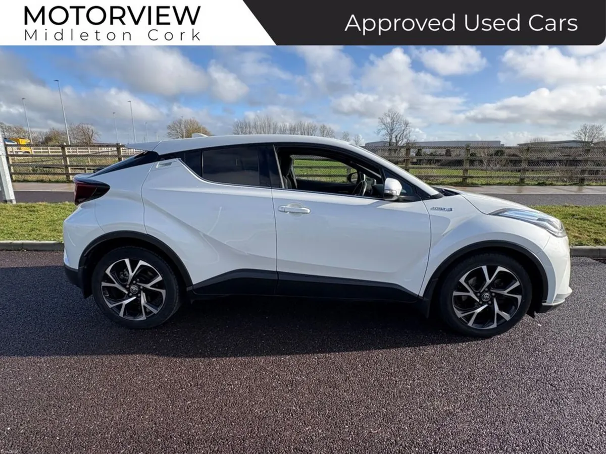 Toyota C-HR 1.8 Hybrid Sport 4DR Auto, - Image 3