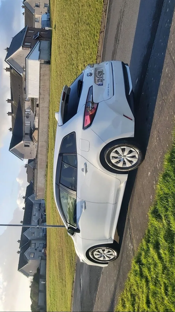 Toyota Corolla 1.8 hybrid As New high spec - Image 1