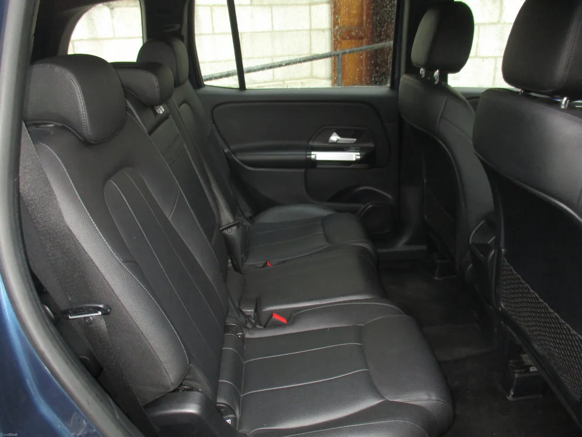 2023 Mercedes-Benz GLB PROGESSIVE 7 SEATER AUTO - Image 4