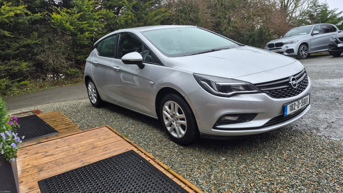 Opel Astra 1.4 Low Mileage 2018 - Image 2