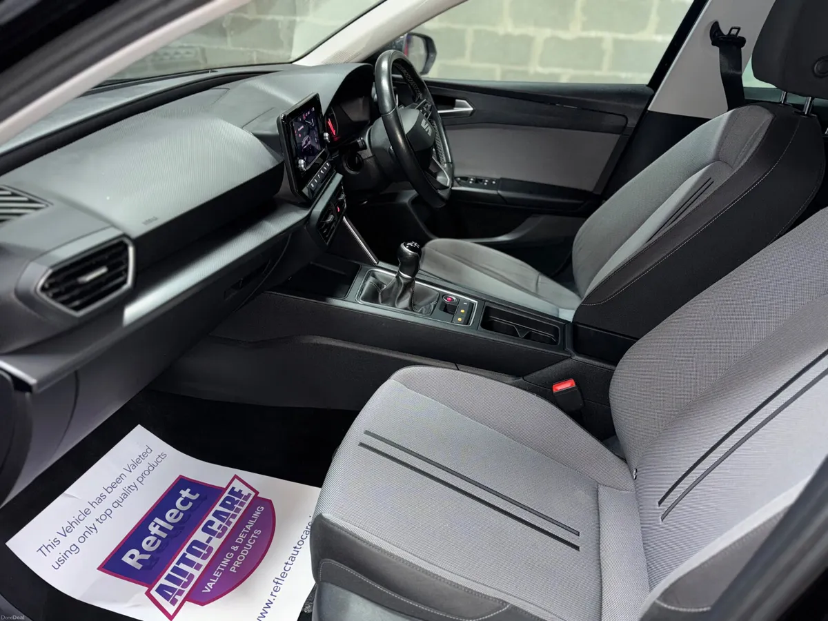 SEAT LEON ESTATE “128,000KMS” MANUAL 2021 - Image 6