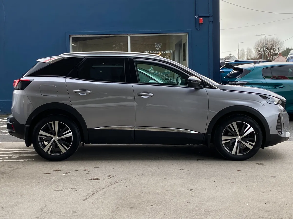 Peugeot 3008 1.5 BlueHDi 130bhp Auto Allure - Image 2