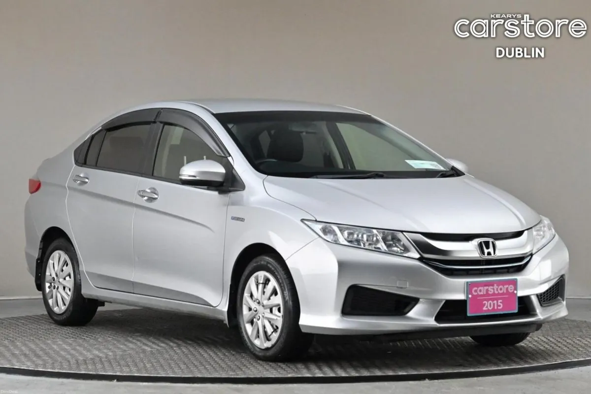 Honda Grace 1.5 HYBRID 4DR AUTO **REVERSE CAM** - Image 1
