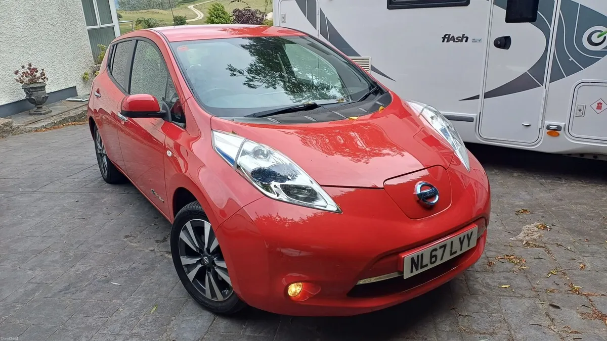 Nissan Leaf 2017 - Image 1