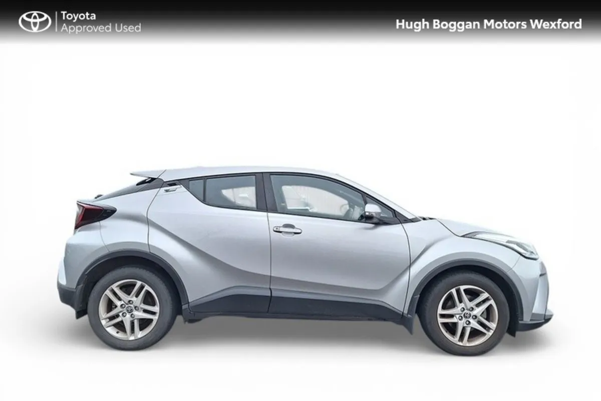 Toyota C-HR HYBRID LUNA, IN MINT CONDITION!! - Image 3