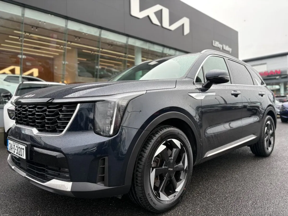 Kia Sorento 2.2 Diesel ( 7 Seats ) - Image 1