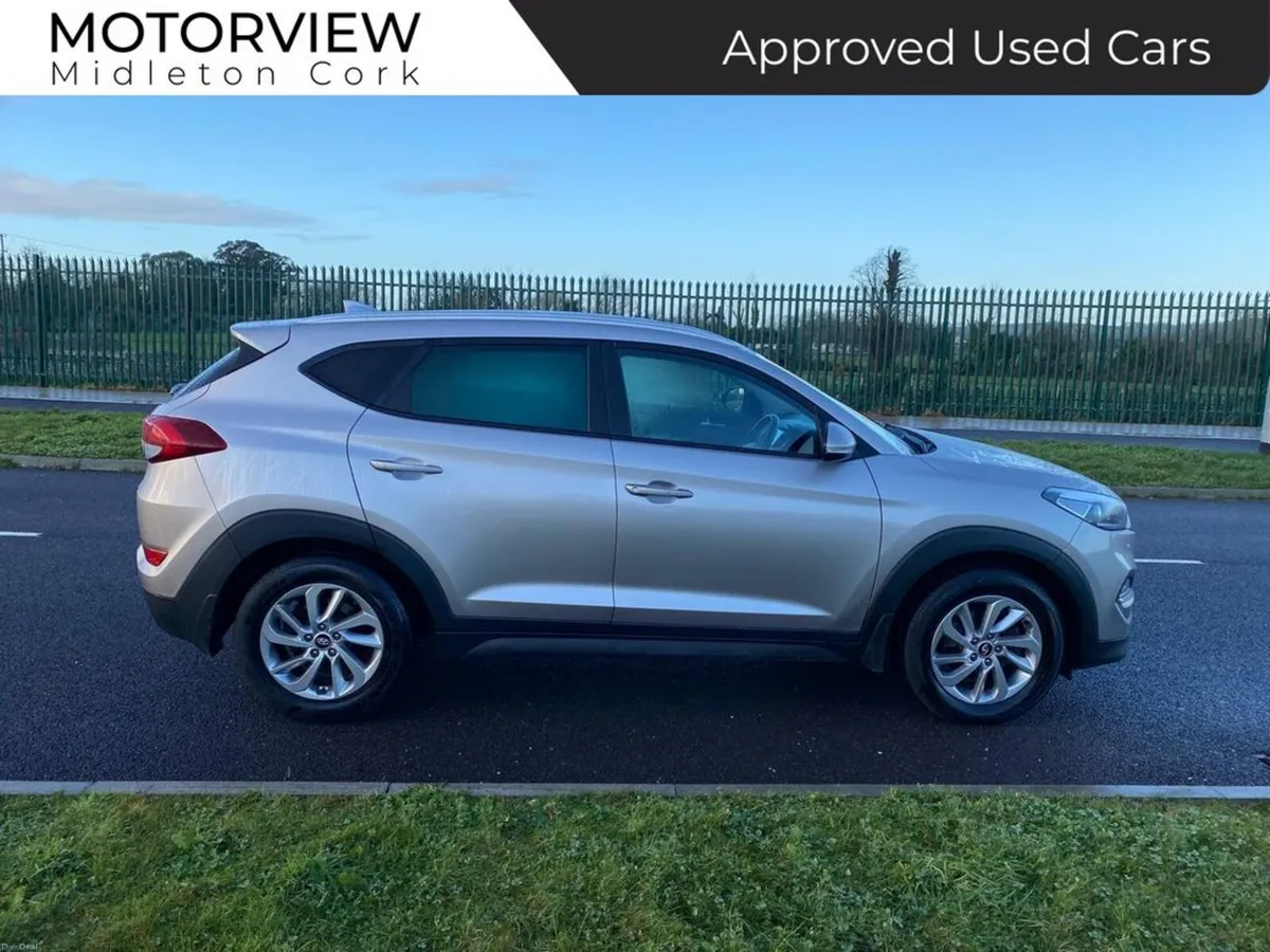Hyundai Tucson Executive Spec Diesel Leather Sat N - Image 3