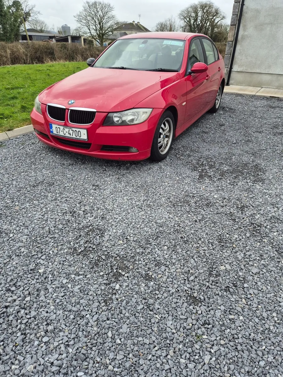 BMW 3-Series 2007 - Image 2