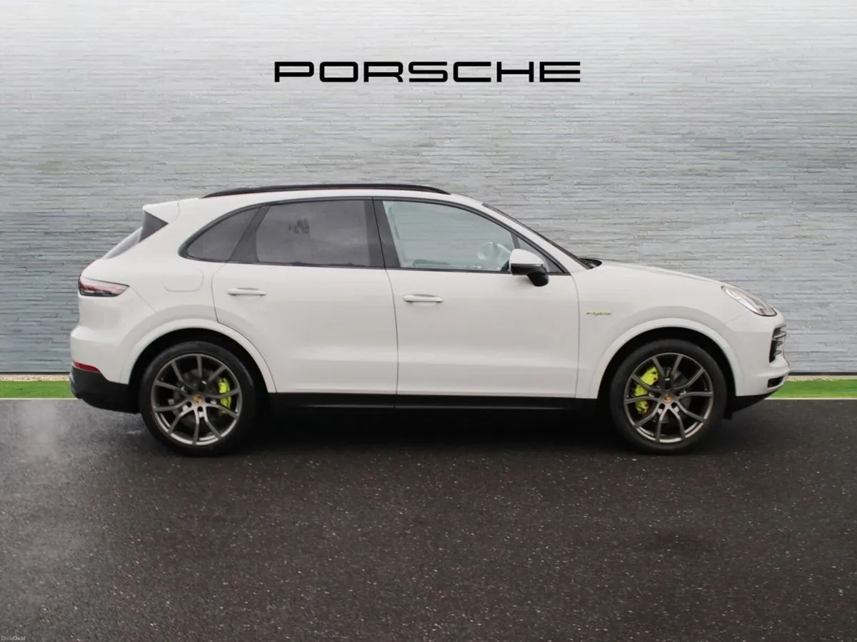 Porsche Cayenne E-Hybrid - Image 4