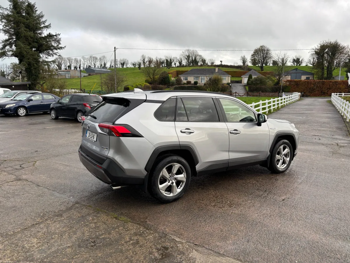 Toyota RAV4 2021 - Image 3