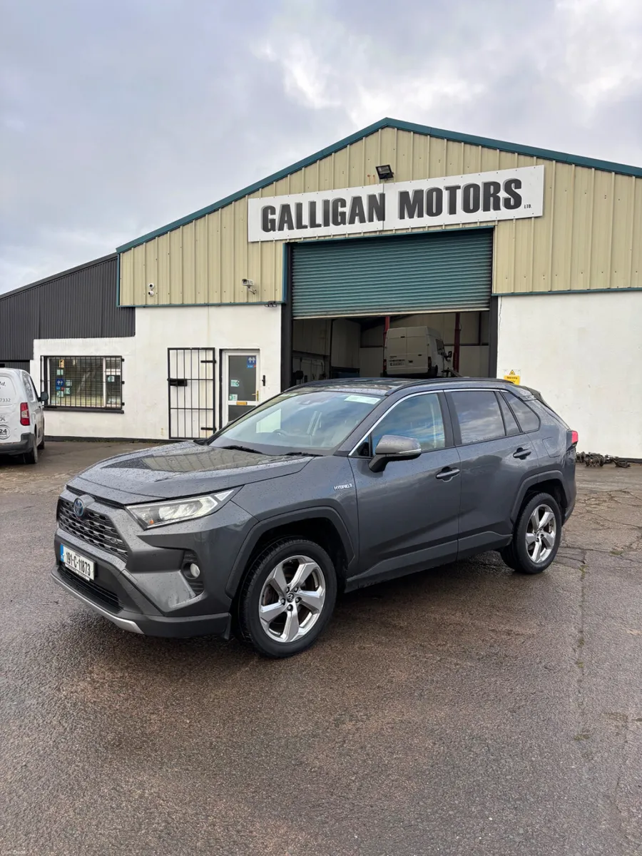 Toyota RAV4 2019 - Image 2