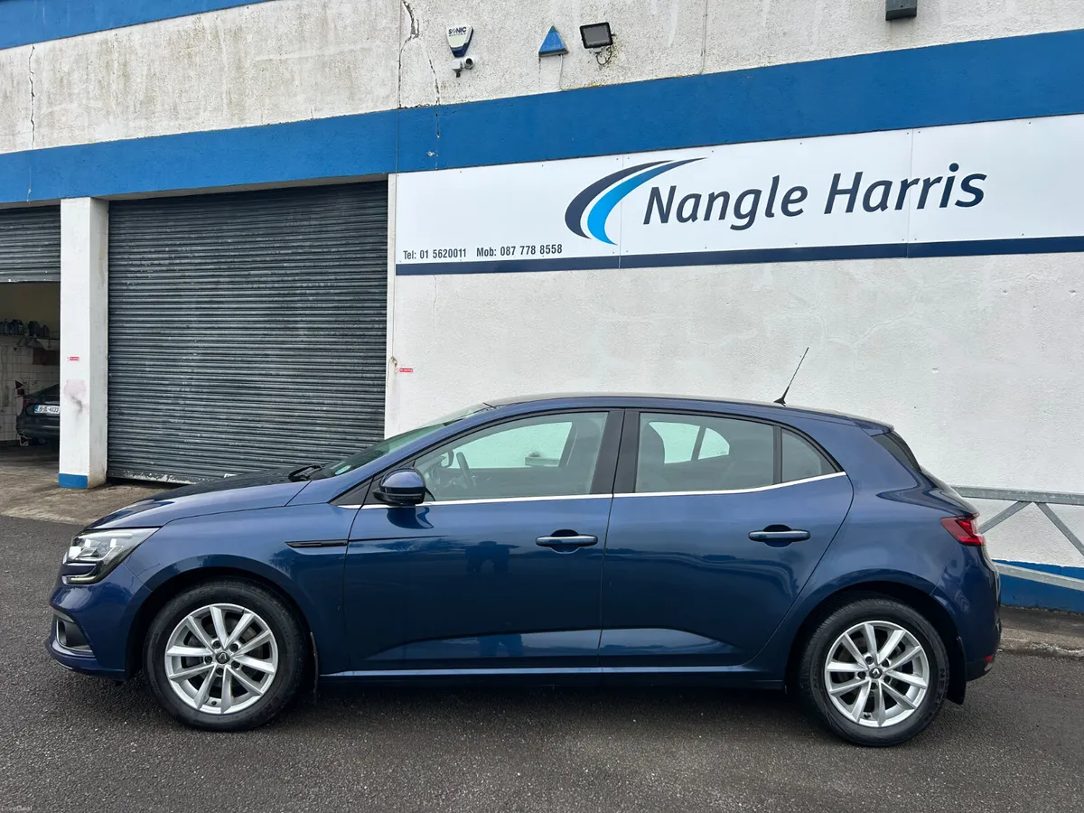 Renault Megane ONE OWNER. - Image 2