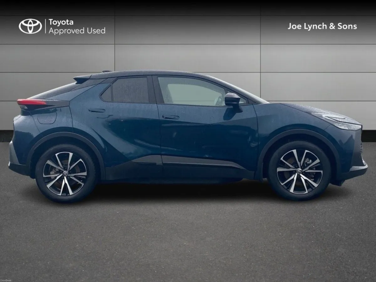 Toyota C-HR C-HR PHEV SPORT+ - Image 3