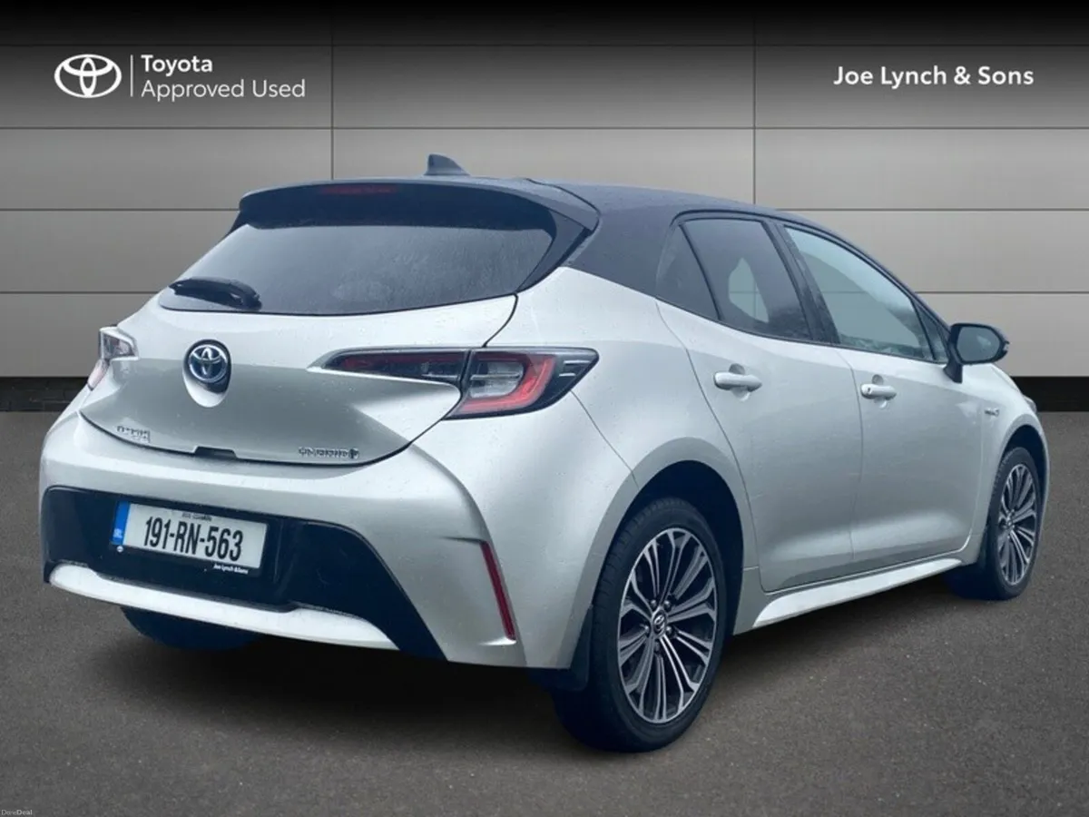 Toyota Corolla COROLLA HYBRID L/SPORT HB - Image 2