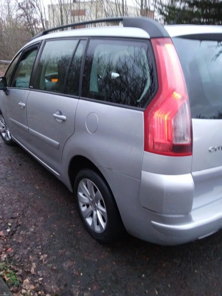 2010 C4 7SEATER NCT 06/26 - Image 3