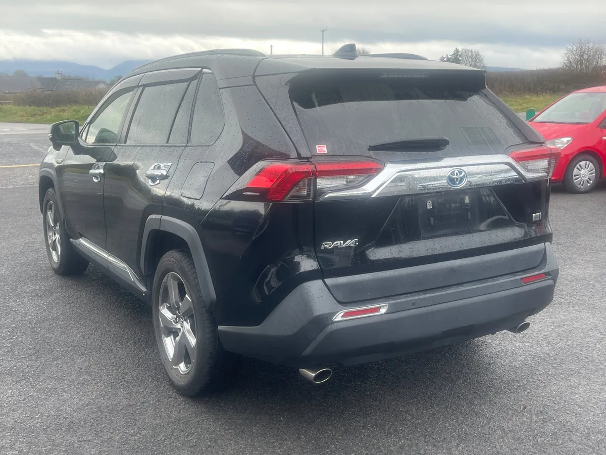 2019-2 Toyota Rav 4 - Image 5