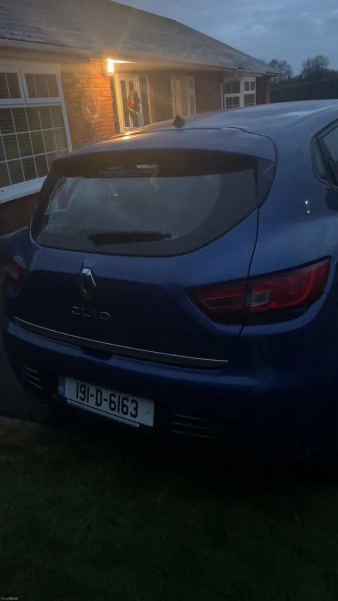 Renault Clio 2019 Blue - Image 3