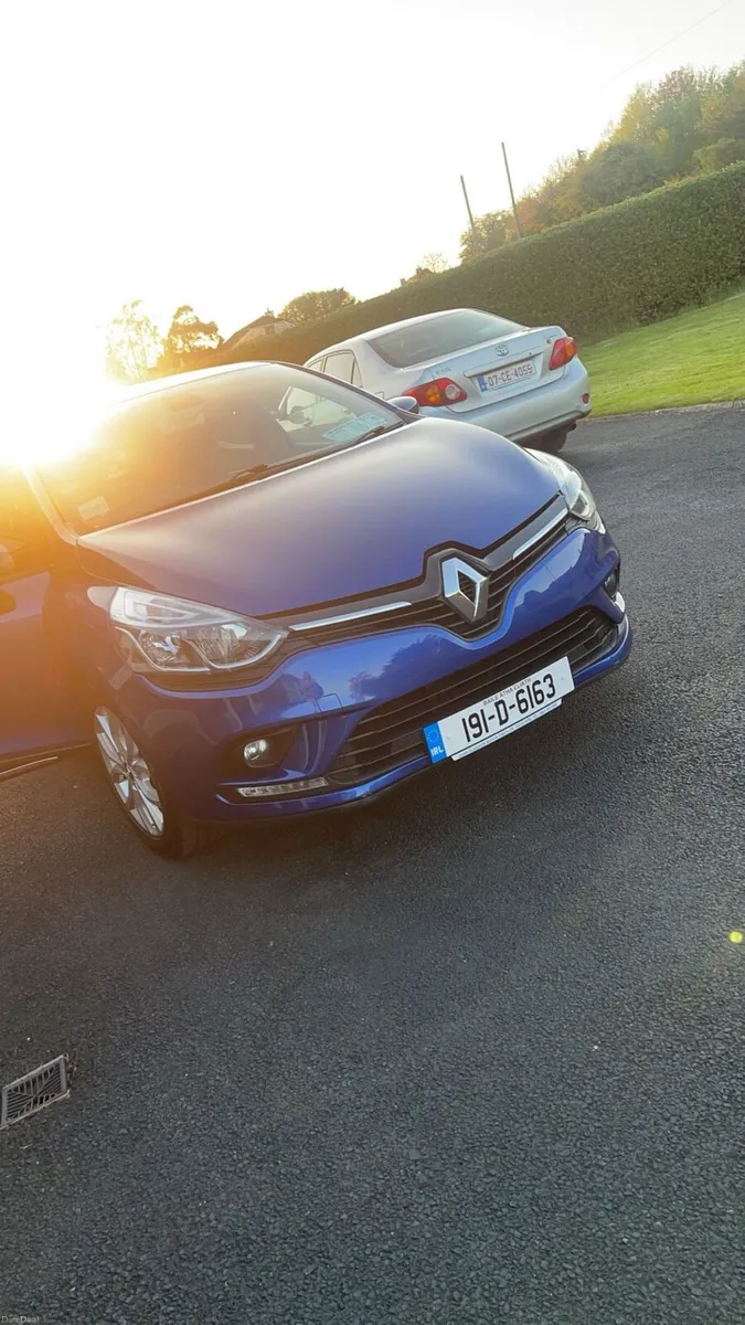 Renault Clio 2019 Blue - Image 1