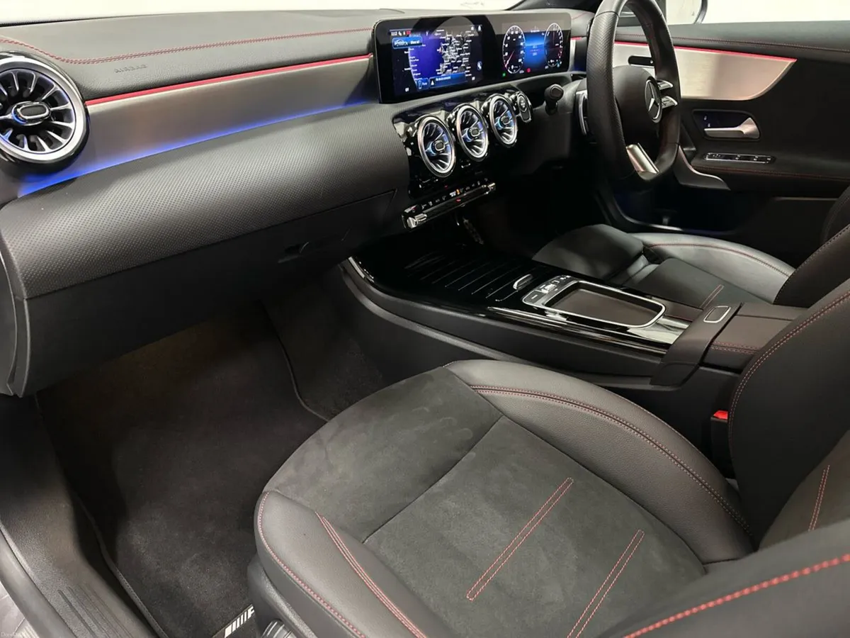 Mercedes-Benz CLA CLA250 e AMG Line Executive 15.6 - Image 6