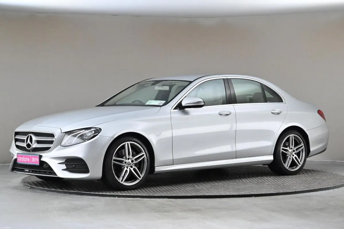 Mercedes-Benz E-Class E 200 D **FULL BEIGE LEATHER - Image 4