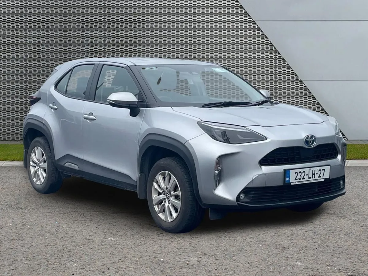 Toyota Yaris Cross 1.5 Hybrid CVT Luna - Image 1