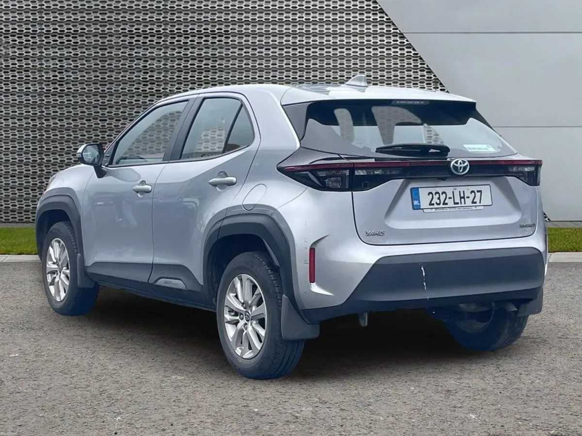Toyota Yaris Cross 1.5 Hybrid CVT Luna - Image 3
