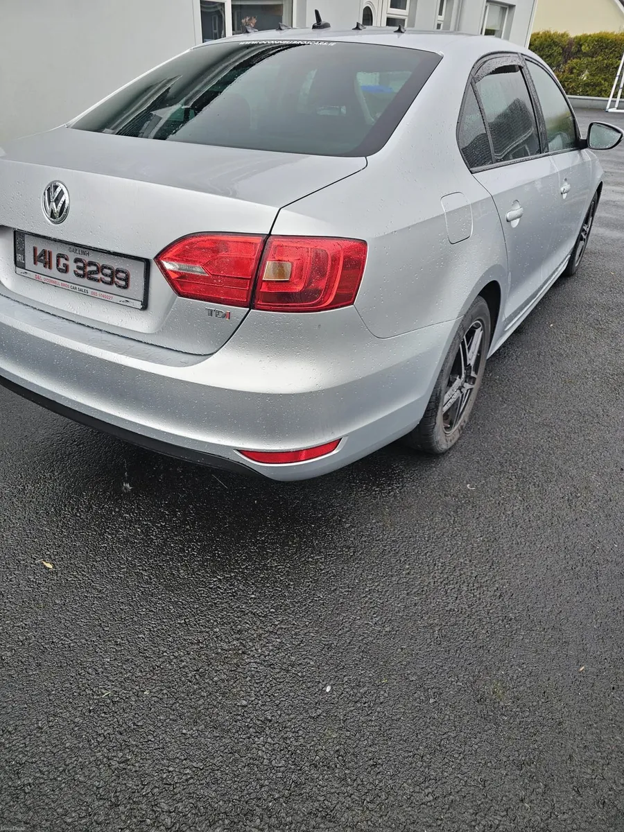 2014 Volkswagen Jetta - Image 3