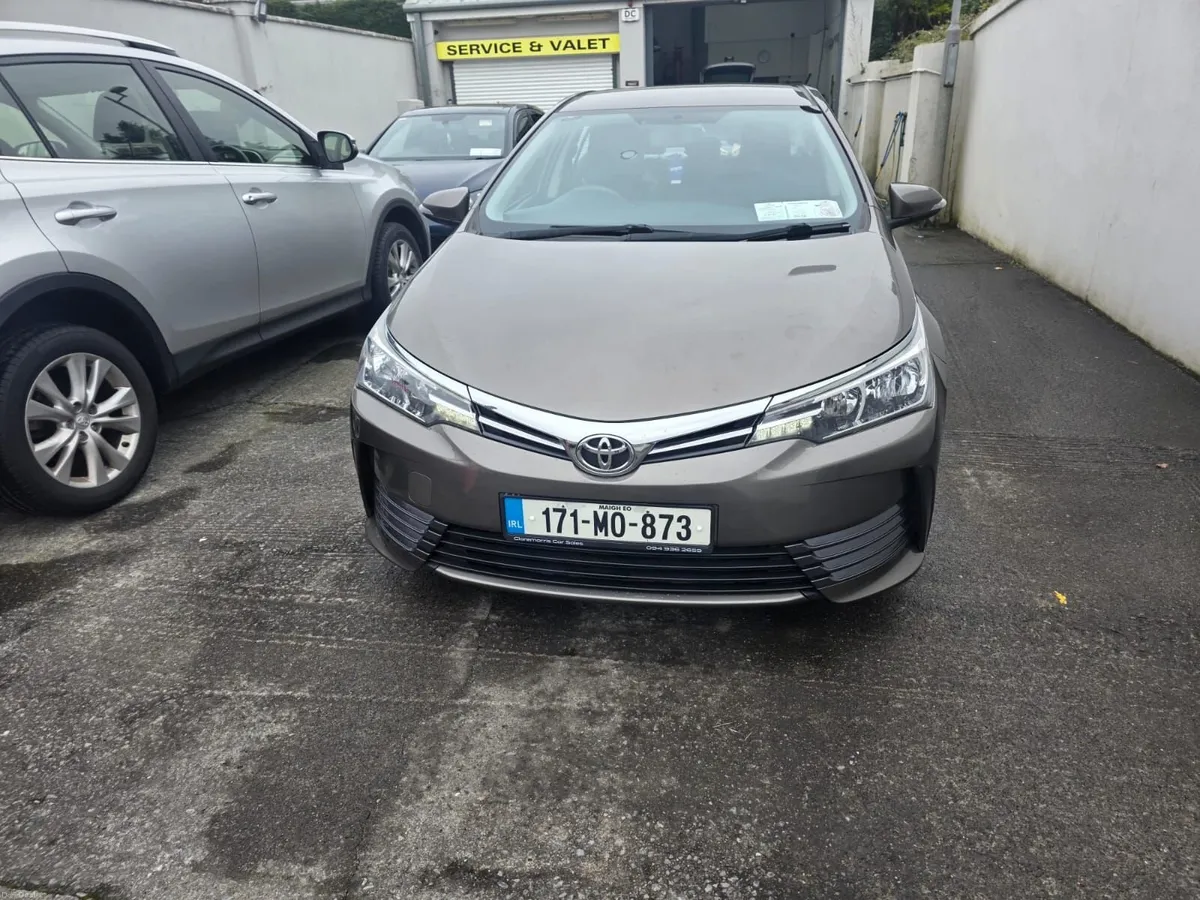 Toyota Corolla 2017 - Image 4