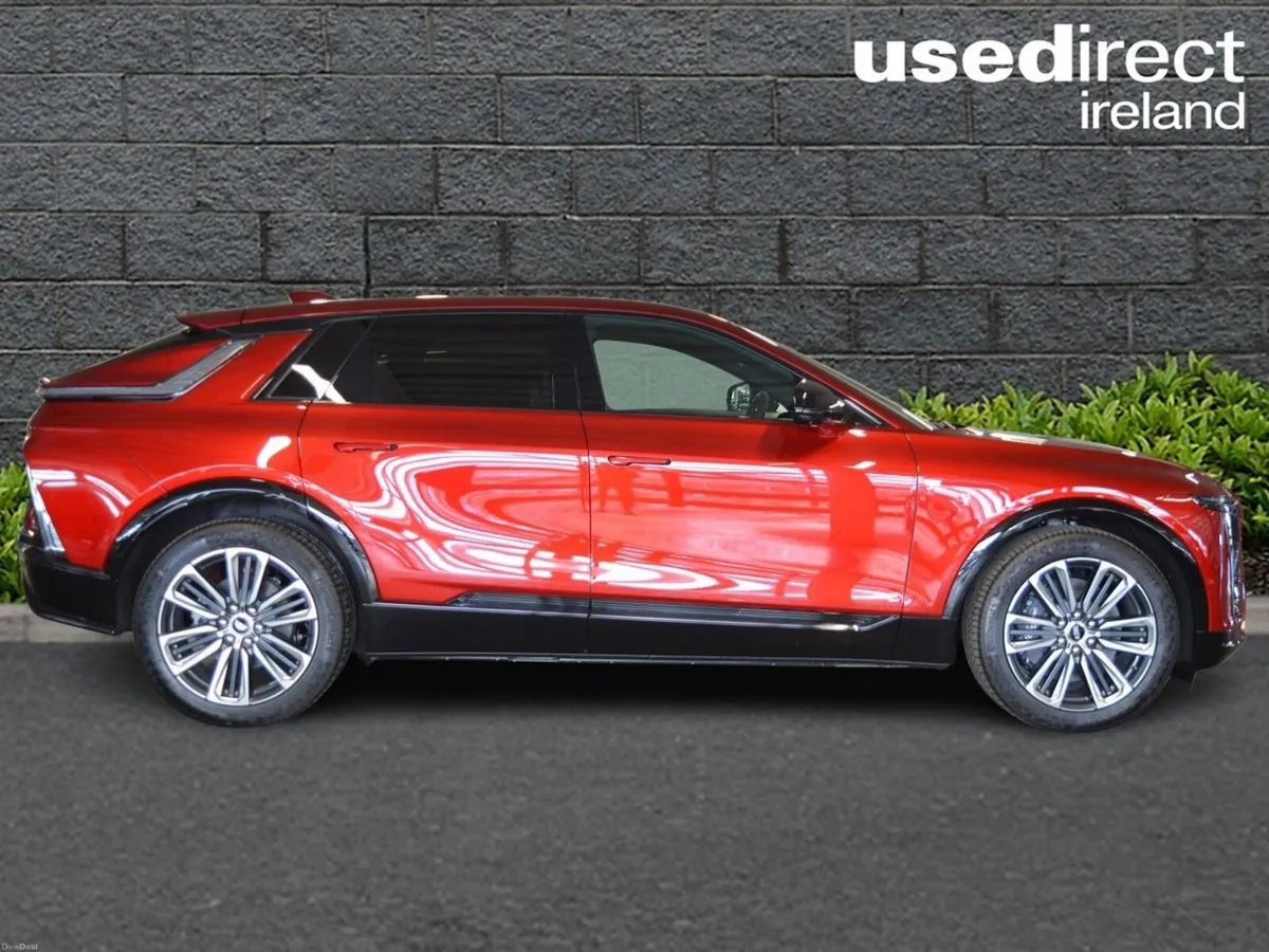 Cadillac Lyriq 600 E4 - Image 3