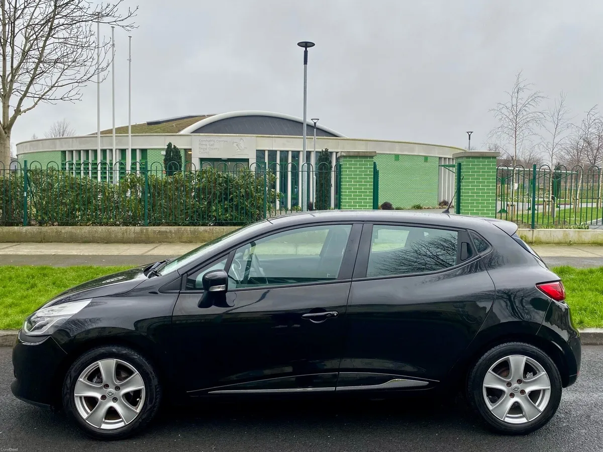 Renault Clio,1.1petrol - Image 2