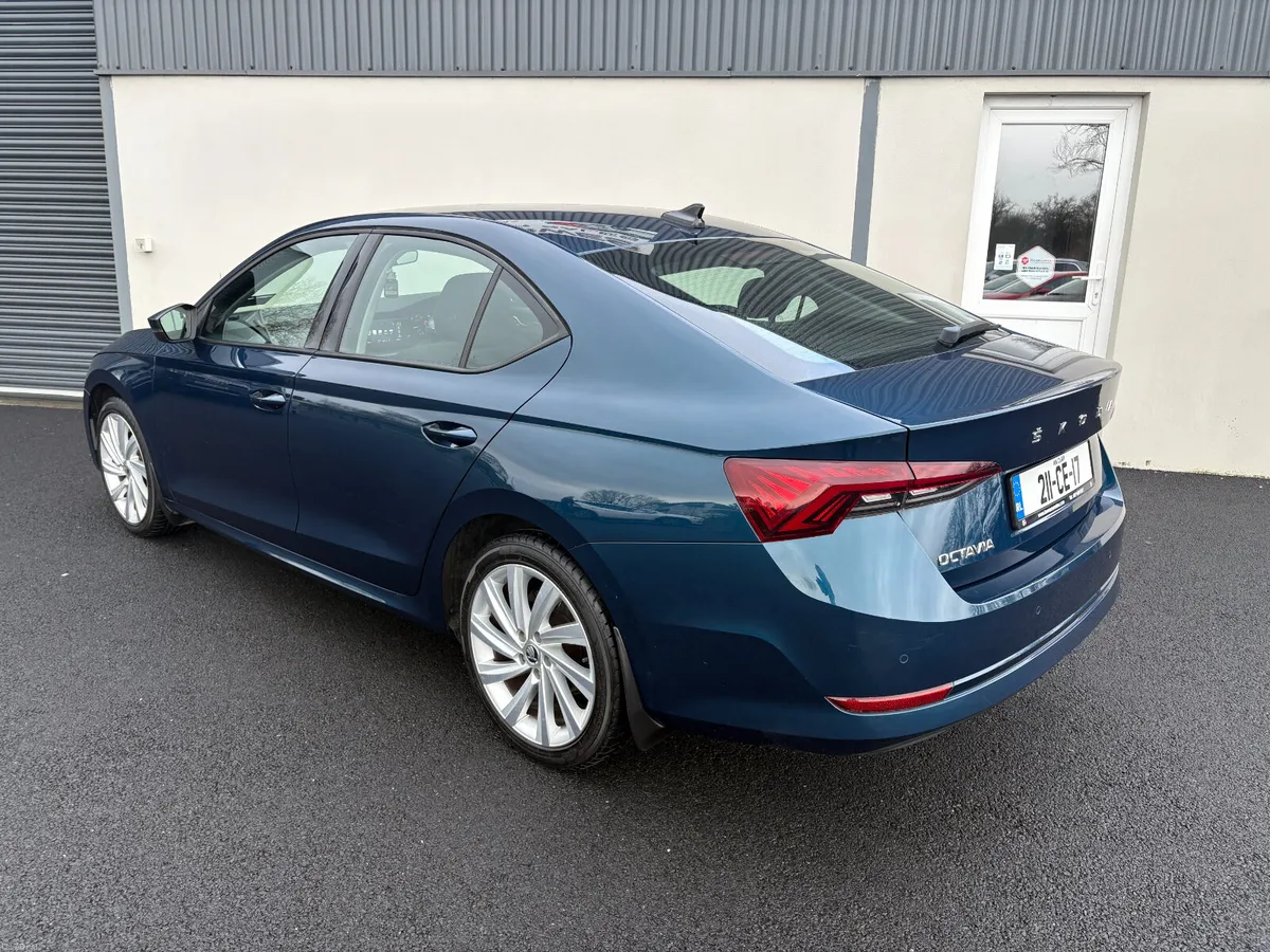 211 Skoda Octavia Ambition 1.0 TSI 110HP - Image 3