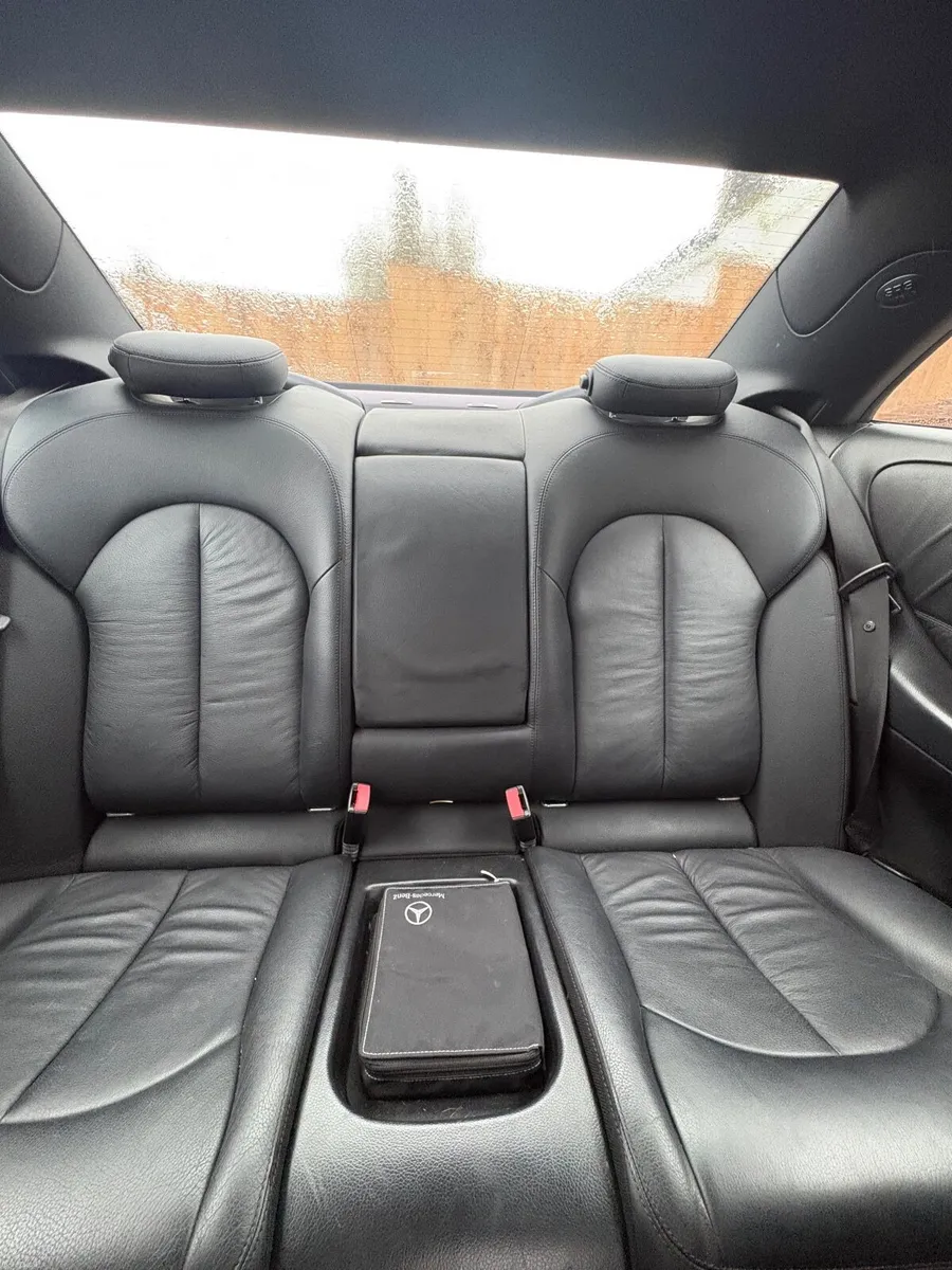 Mercedes-Benz CLK 2007 - Image 2