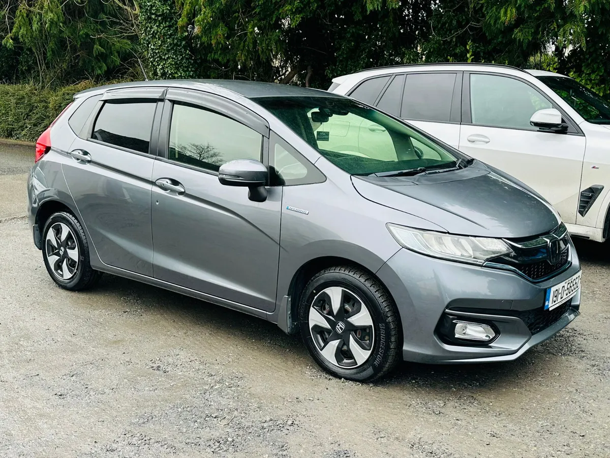 HONDA FIT 2019 LEATHER 11K KM ONLY - Image 3