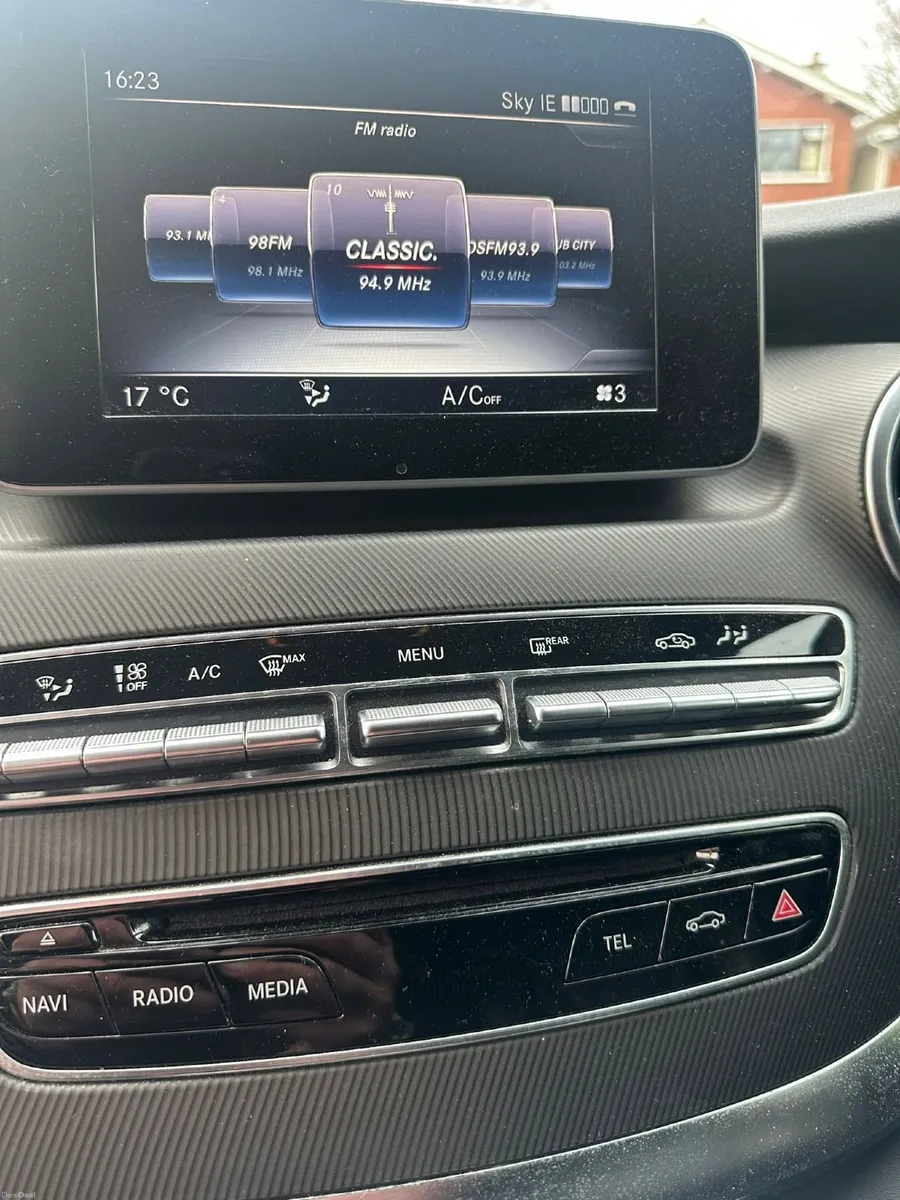 Mercedes-Benz V220D XLWB - 8 seater - Image 2