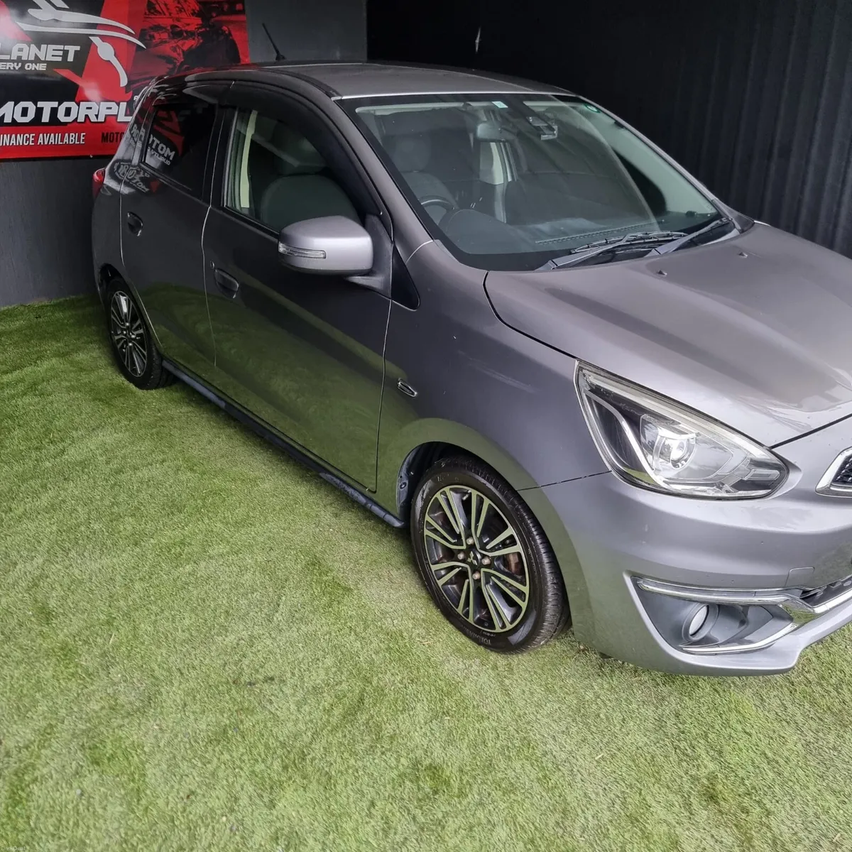 2017 Mitsubishi Automatic - Image 2