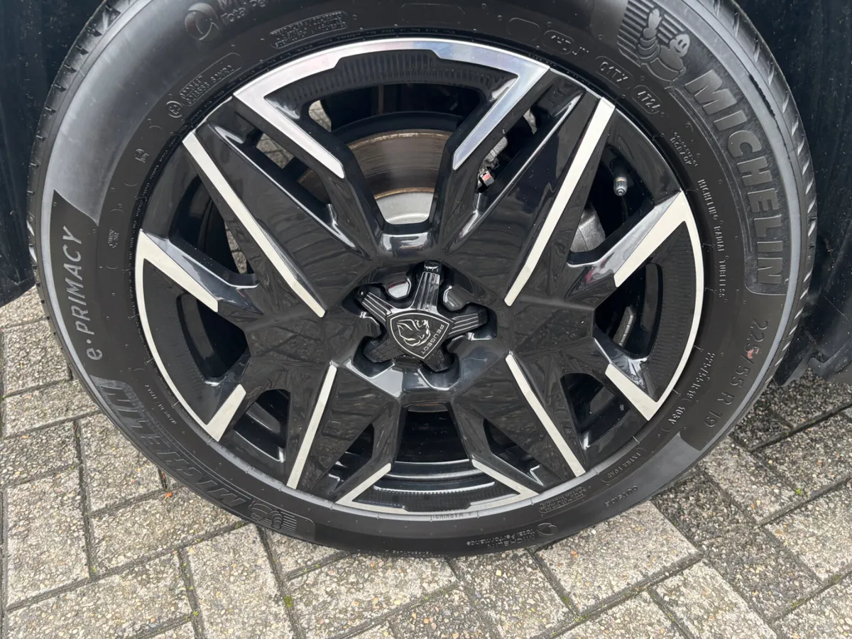 Peugeot 5008 2025 - Image 4