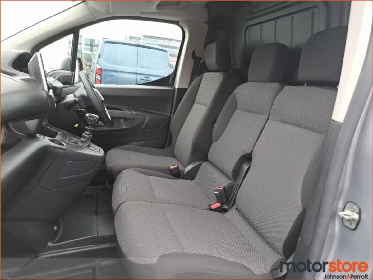Peugeot Partner PARTNER ACTIVE PLUS 1.5 BLUE H - Image 3