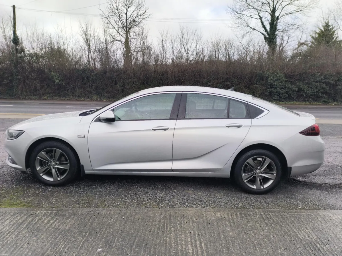 Opel Insignia 2019 Sport SRI 1.6 !!! - Image 4