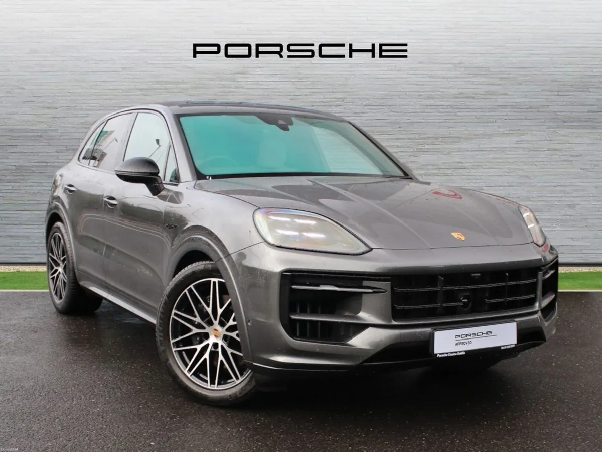 Porsche Cayenne E-Hybrid Black Edition (New) - Image 1