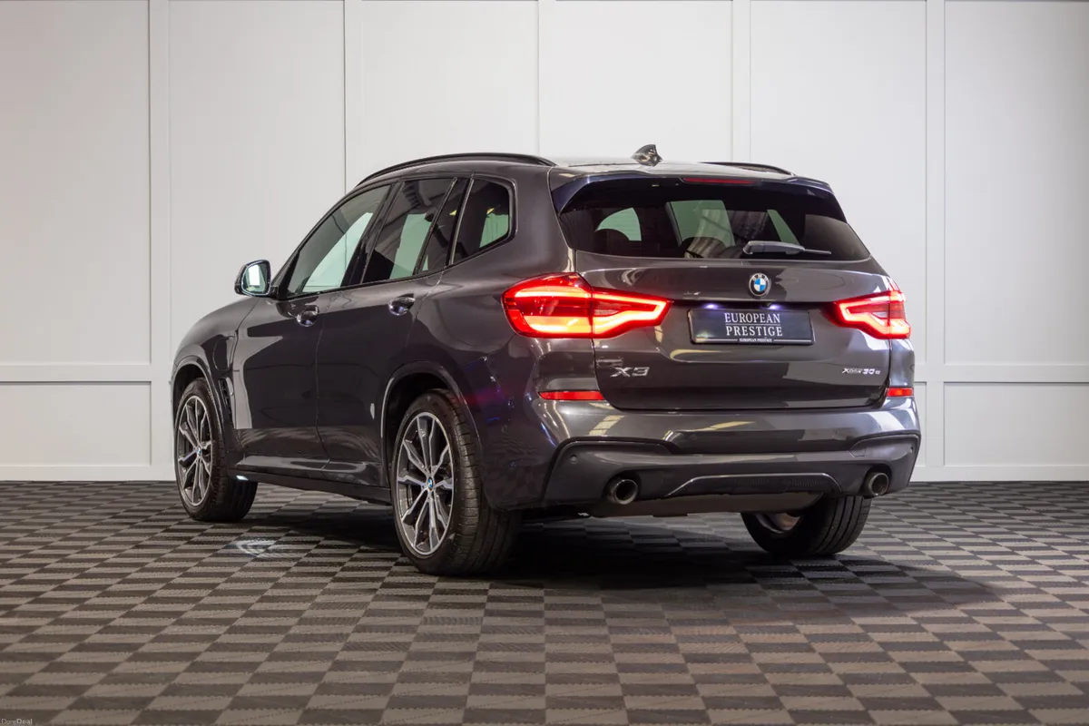 2021 BMW X3 X-Drive 30e M-Sport - Image 4