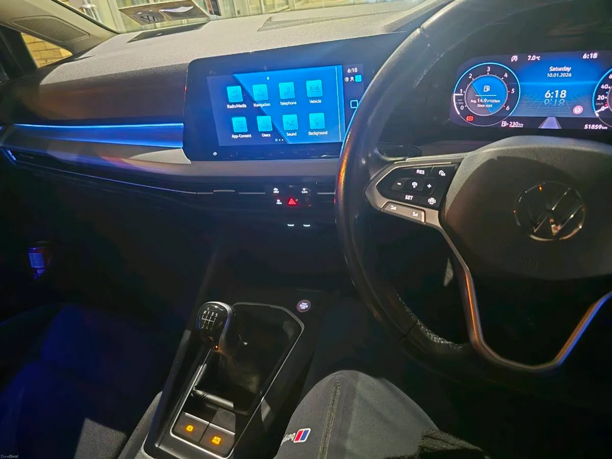 2023 Volkwagen golf 2L diesel - Image 3
