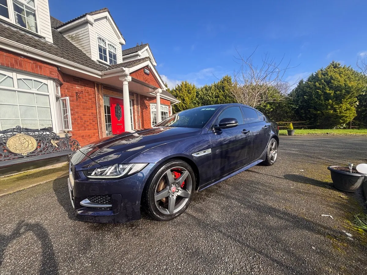 Jaguar XE 2015 - Image 2