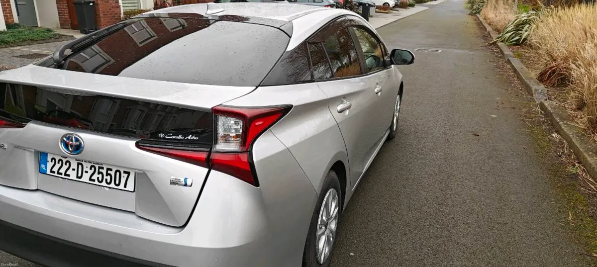 Toyota Prius 4.5 grade like brand new - Image 1