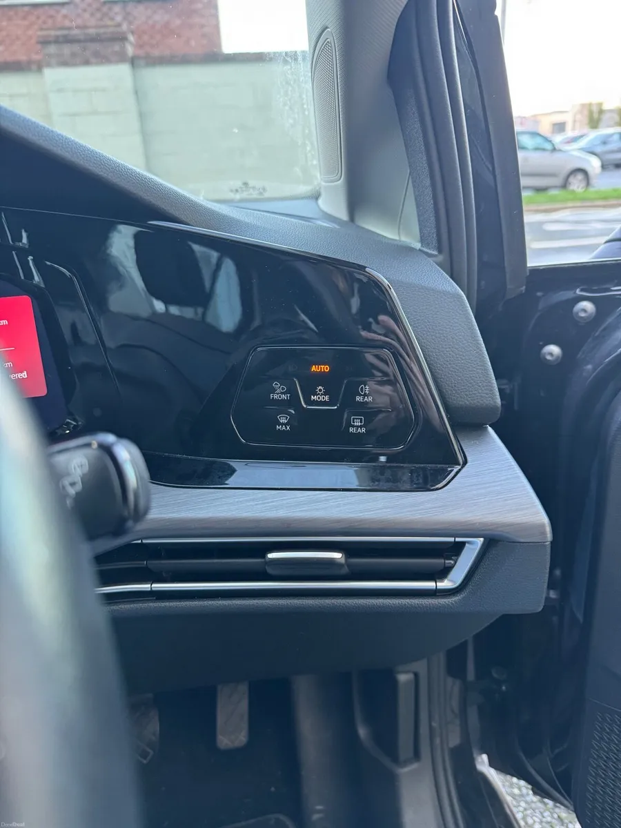 212 VW Golf Style - Image 2